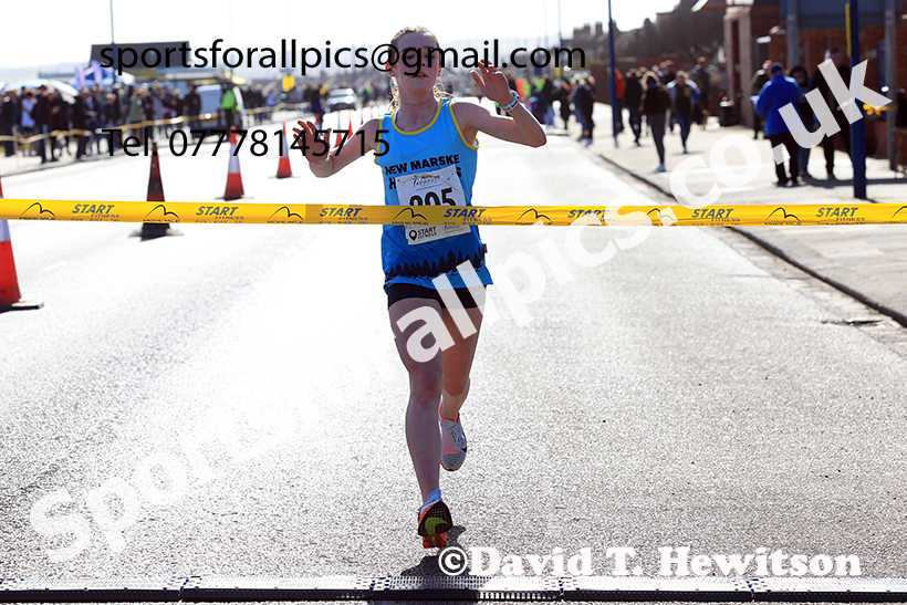 Girls under-15s 5k, 2025 Northern 12 and 6 Stage Road Relays and Junior 5k, Redcar. Photo: David T. Hewitson/Sports for All Pics